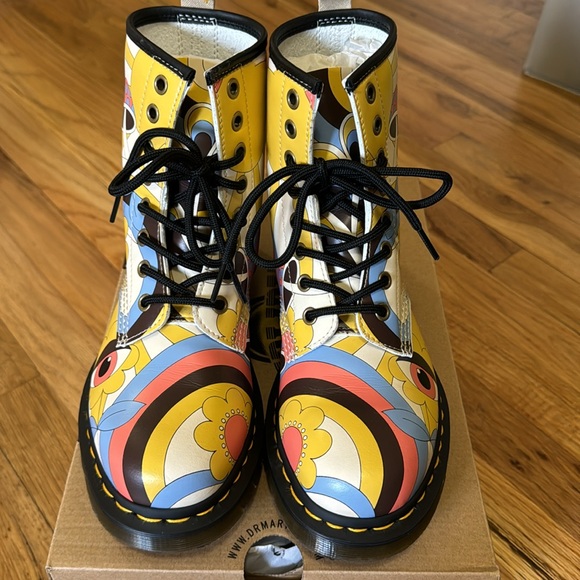 Dr. Martens Vegan 1460 Retro Ray Kemble Boot Parchment Beige 6 - Picture 2 of 13